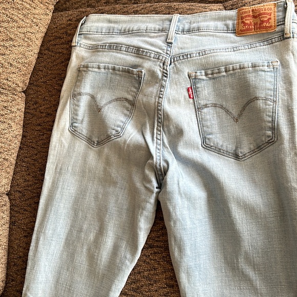 Womens Levi’s light blue skinny jeans - Picture 3 of 3